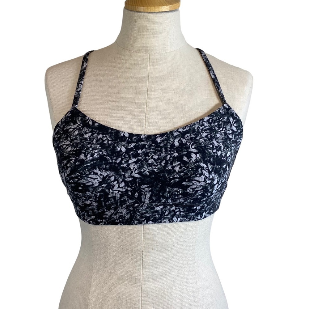 Lululemon - Black/gray pattern sports bra - Size 2